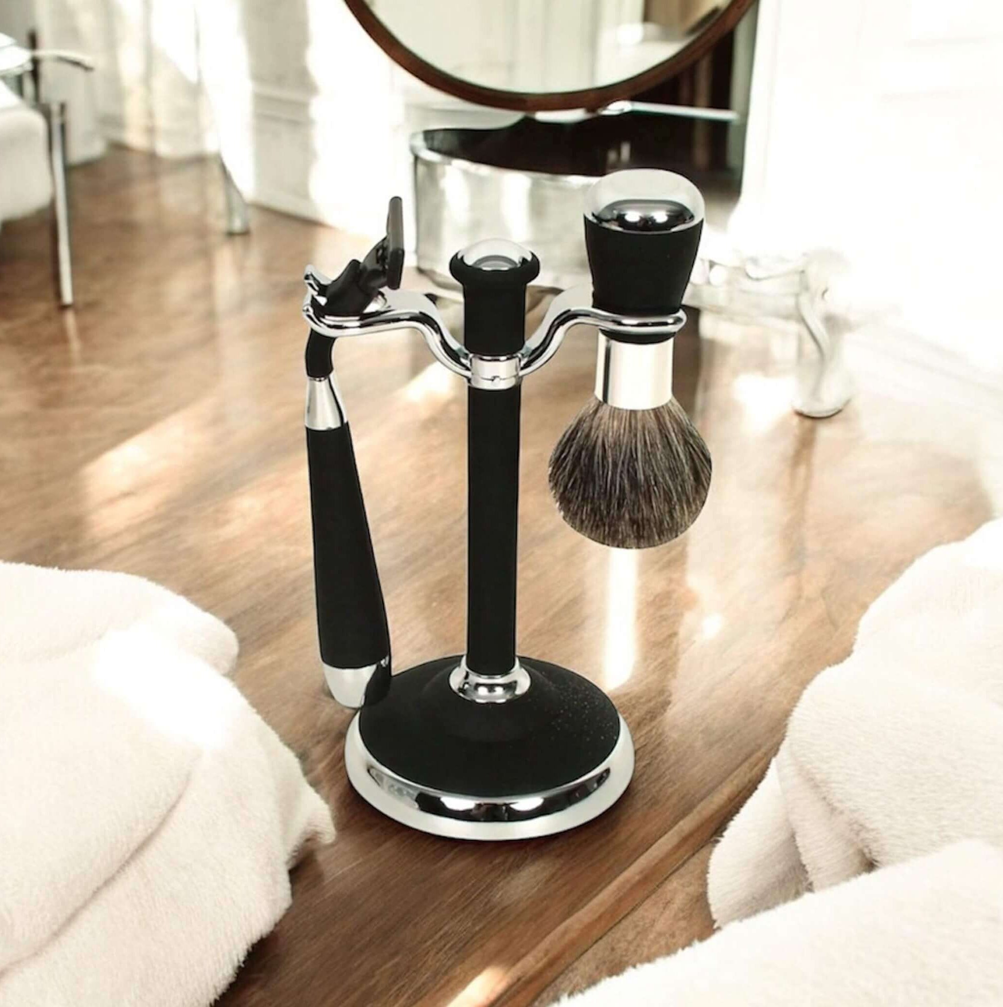 Comoy Mach3 Black/Chrome Shave Set