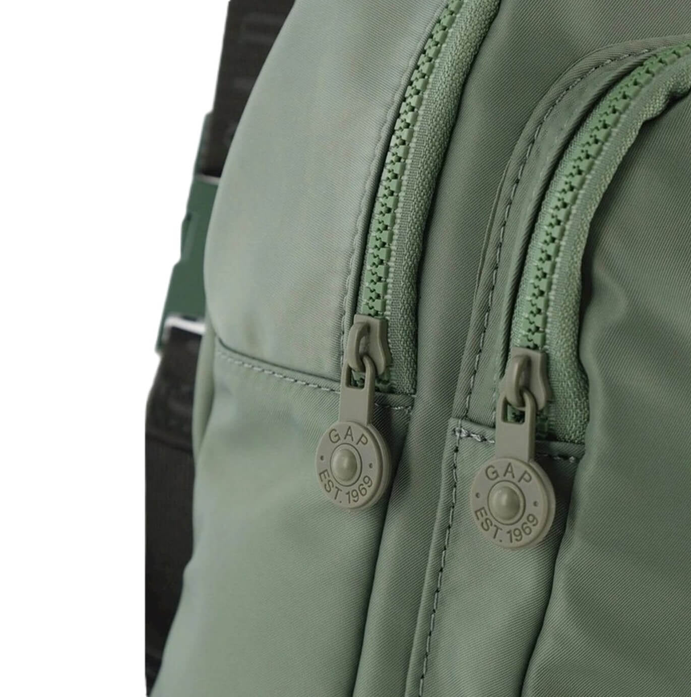 GAP Men's Nylon Sling Bag in Twig