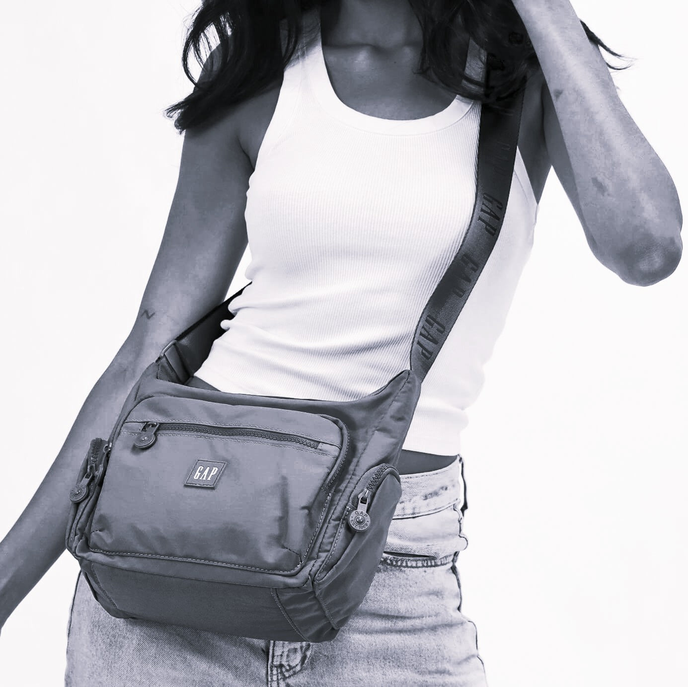 GAP Nylon Ladies Crossbody Bag in Black