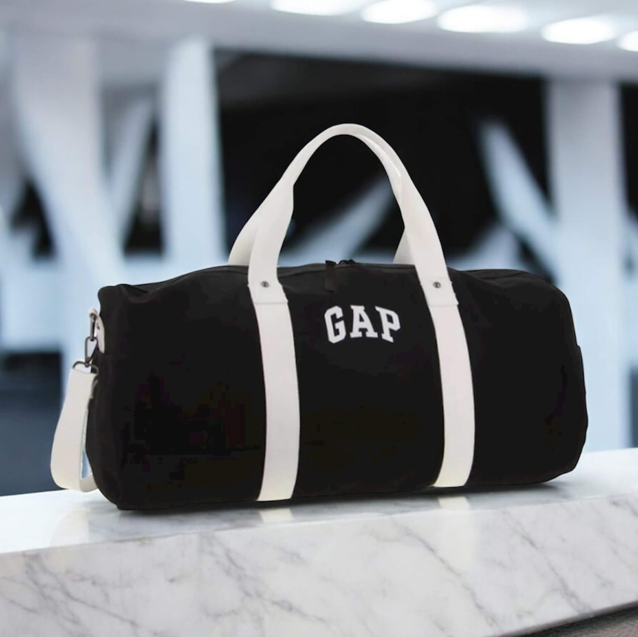 GAP Canvas Heritage Overnight-Travel Bag in Black