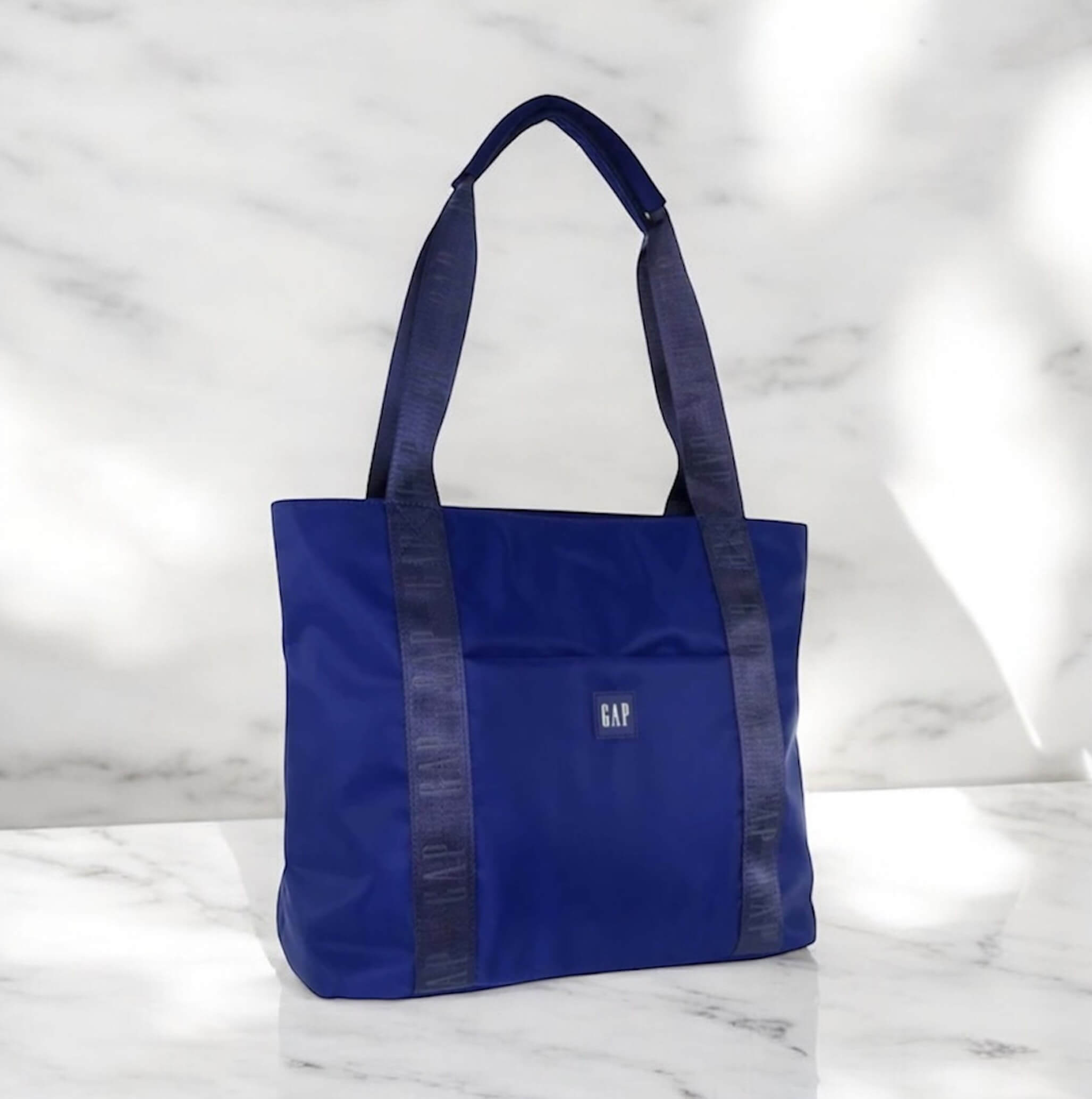 GAP Ladies RFID Nylon Tote Bag in Navy