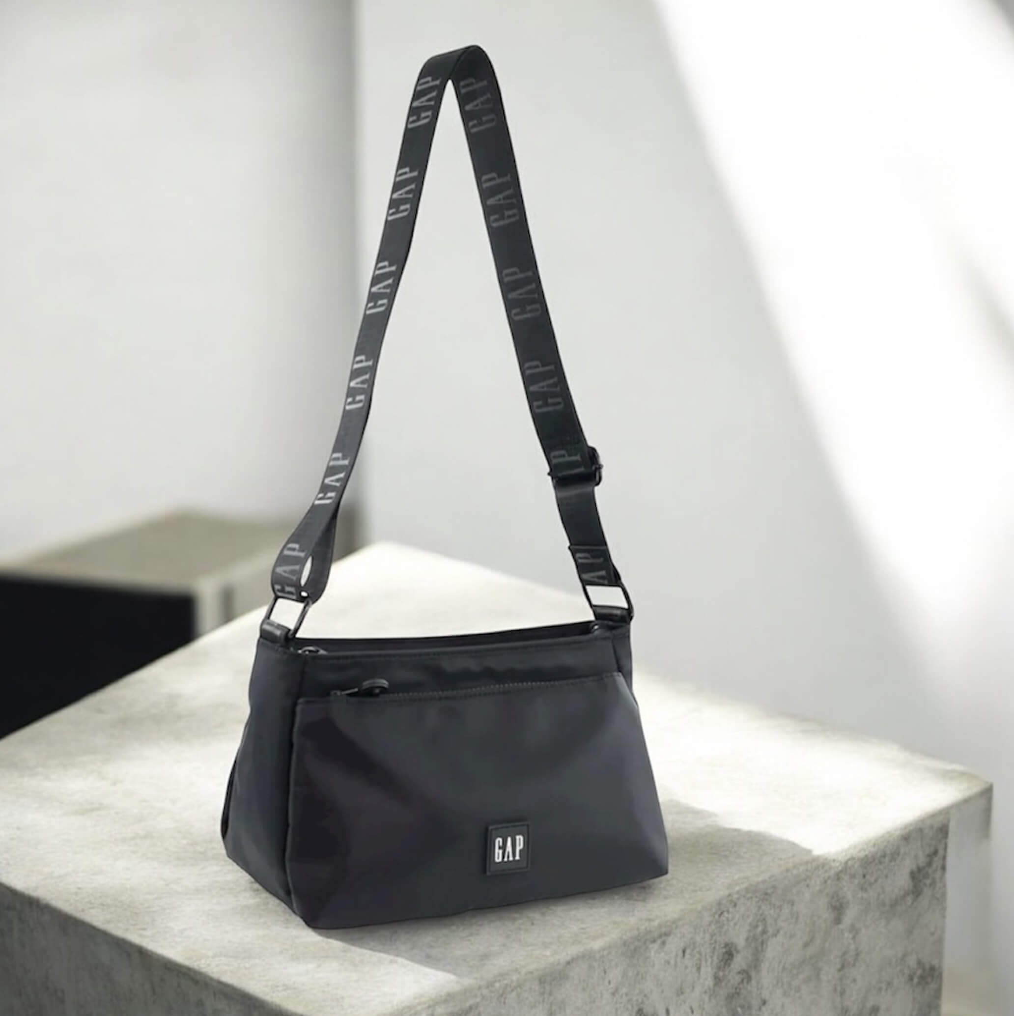 GAP Nylon Unisex RFID Crossbody Bag in Black