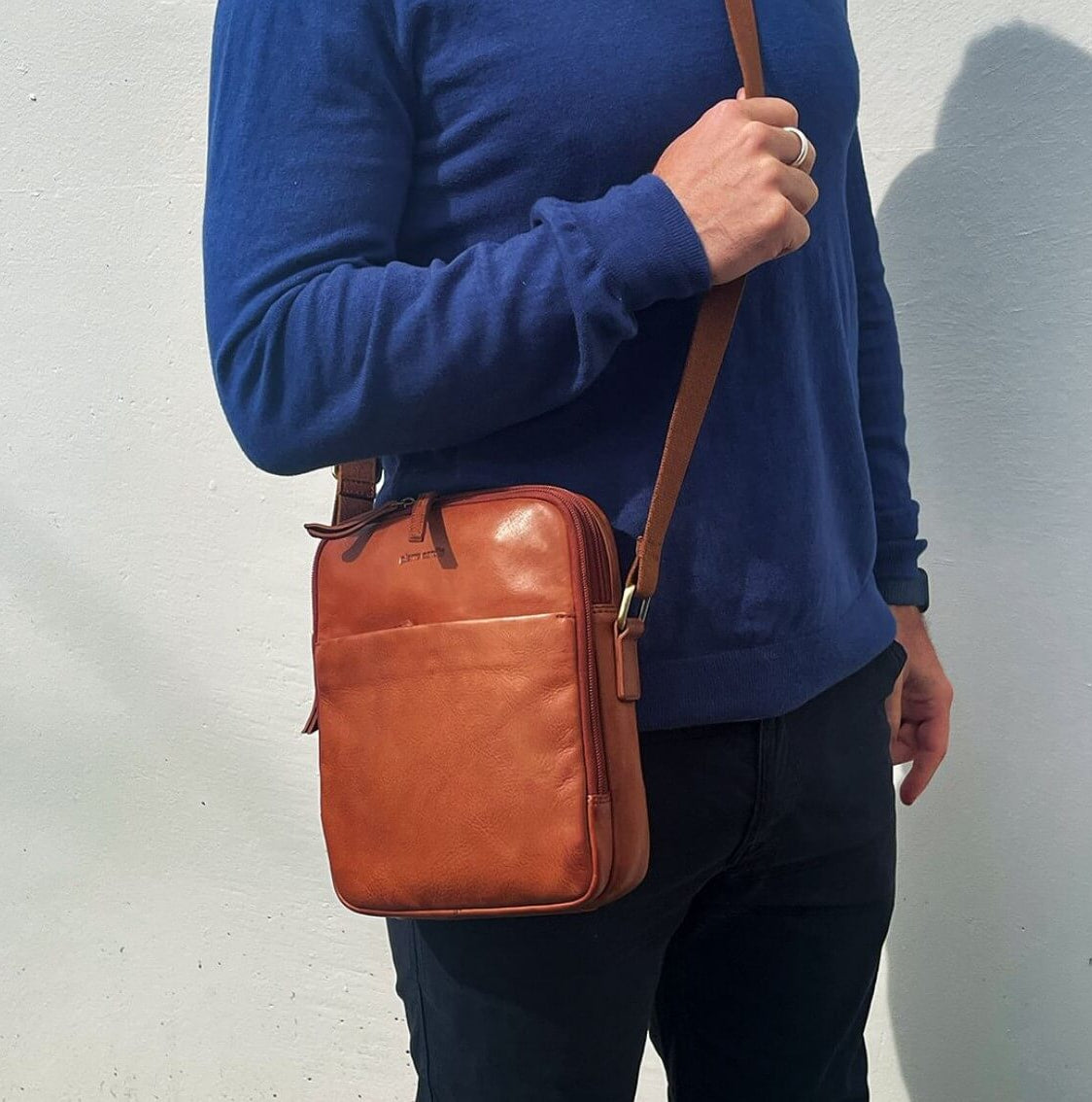 Pierre Cardin PC3712 Italian Leather Cross Body-bag/Cognac