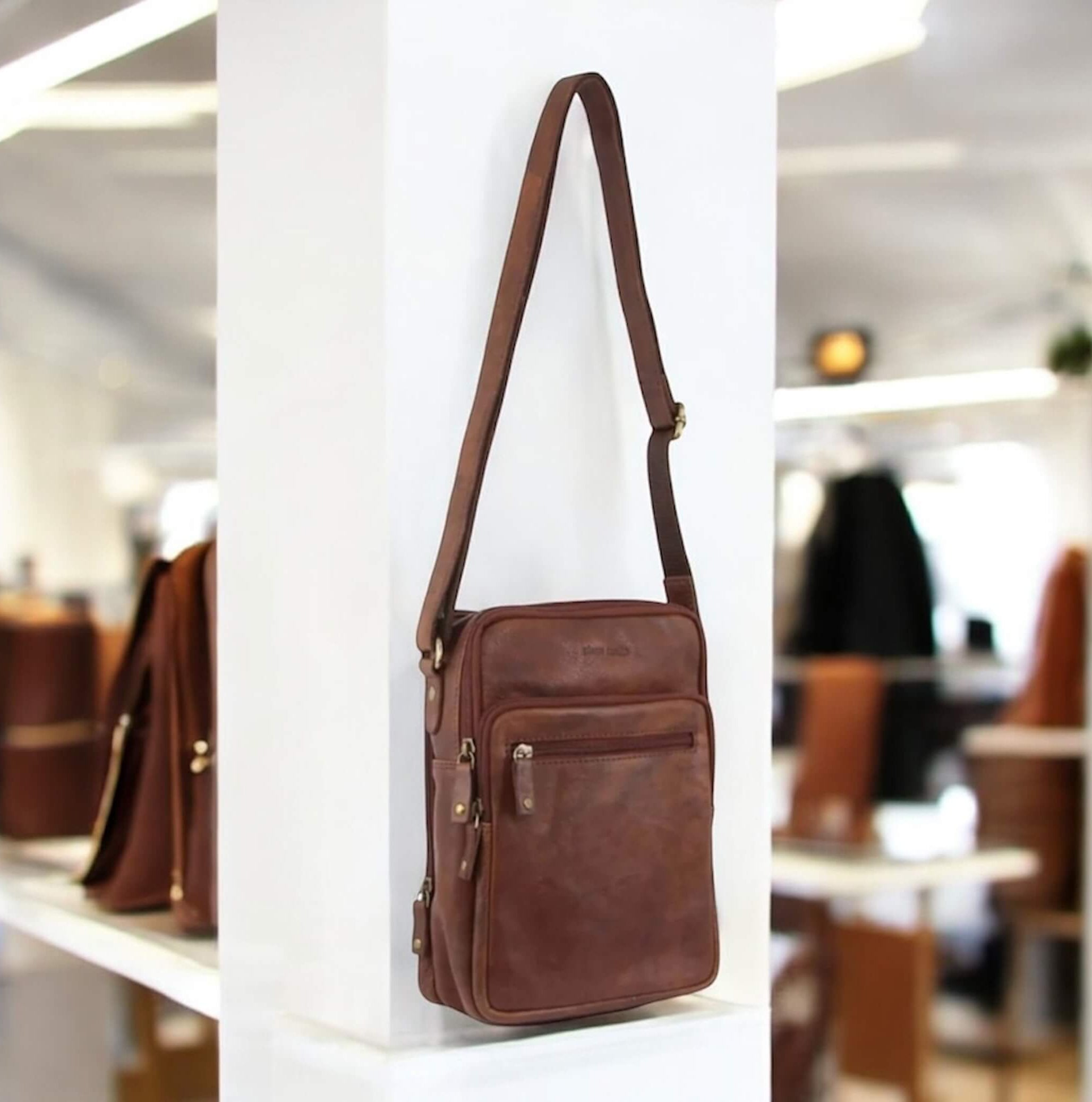 Pierre Cardin PC3130 Rustic Leather Cross-Body Bag/Chocolate