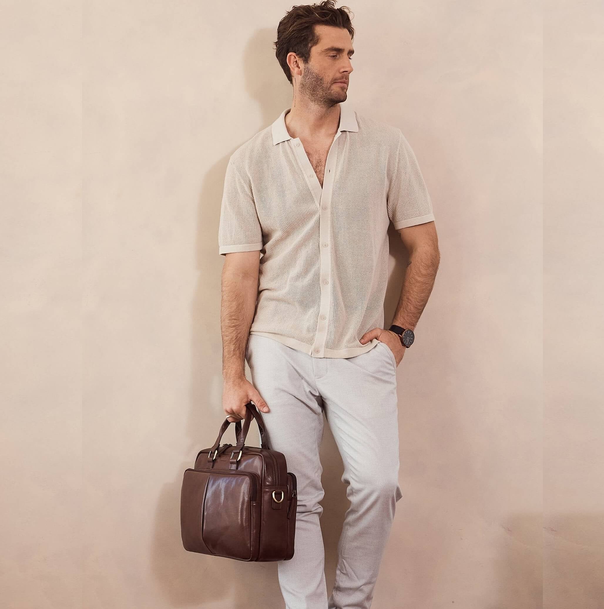 Pierre Cardin Mens Rustic Leather Business-Laptop Bag in Oak