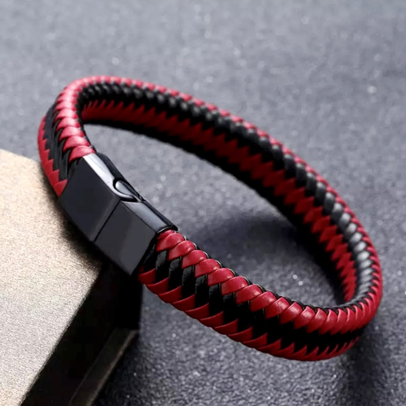 Unisex Zebra Leather Bracelet/Red-Black