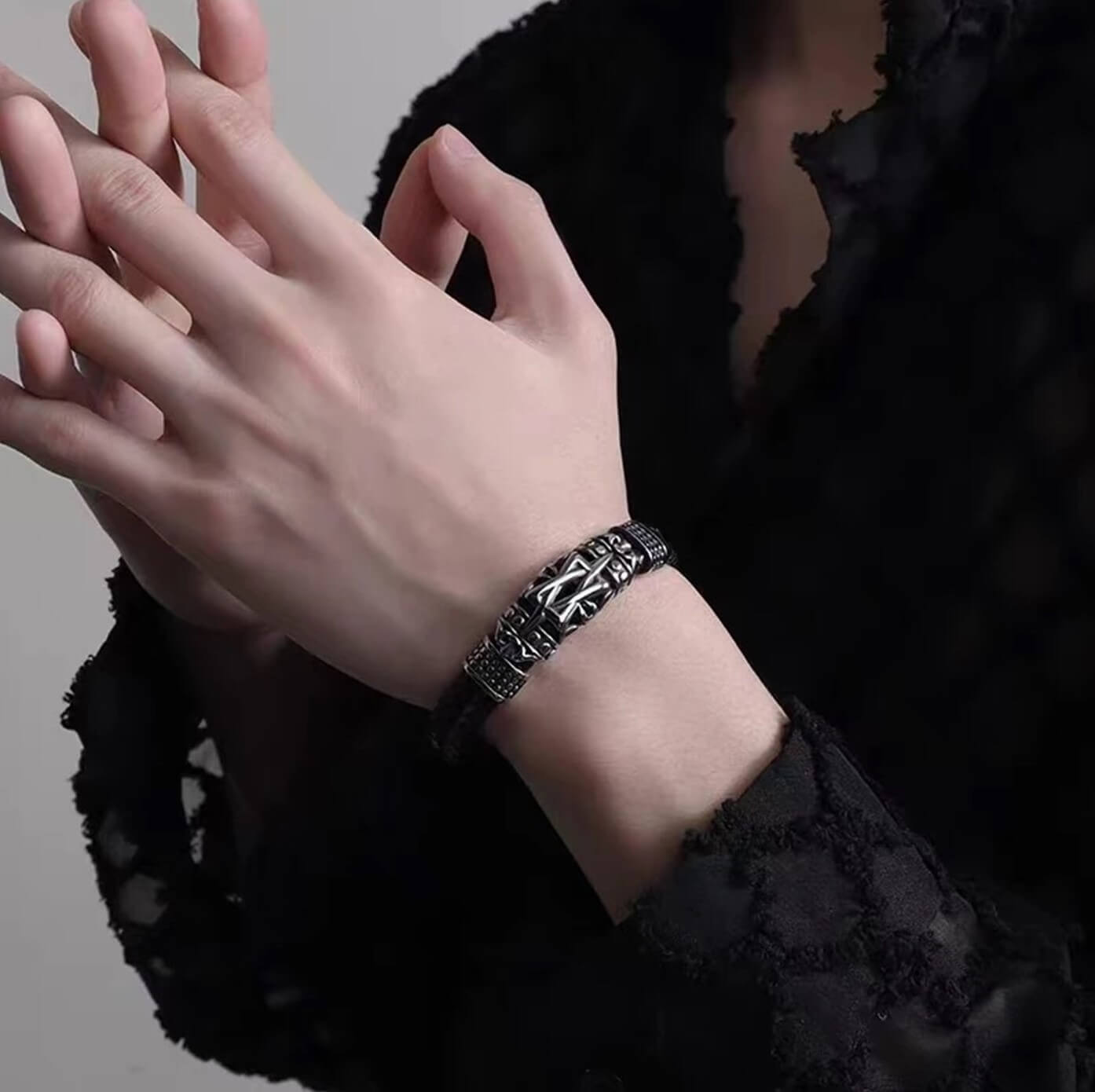 Mens Timeless Totem Design Leather Bracelet