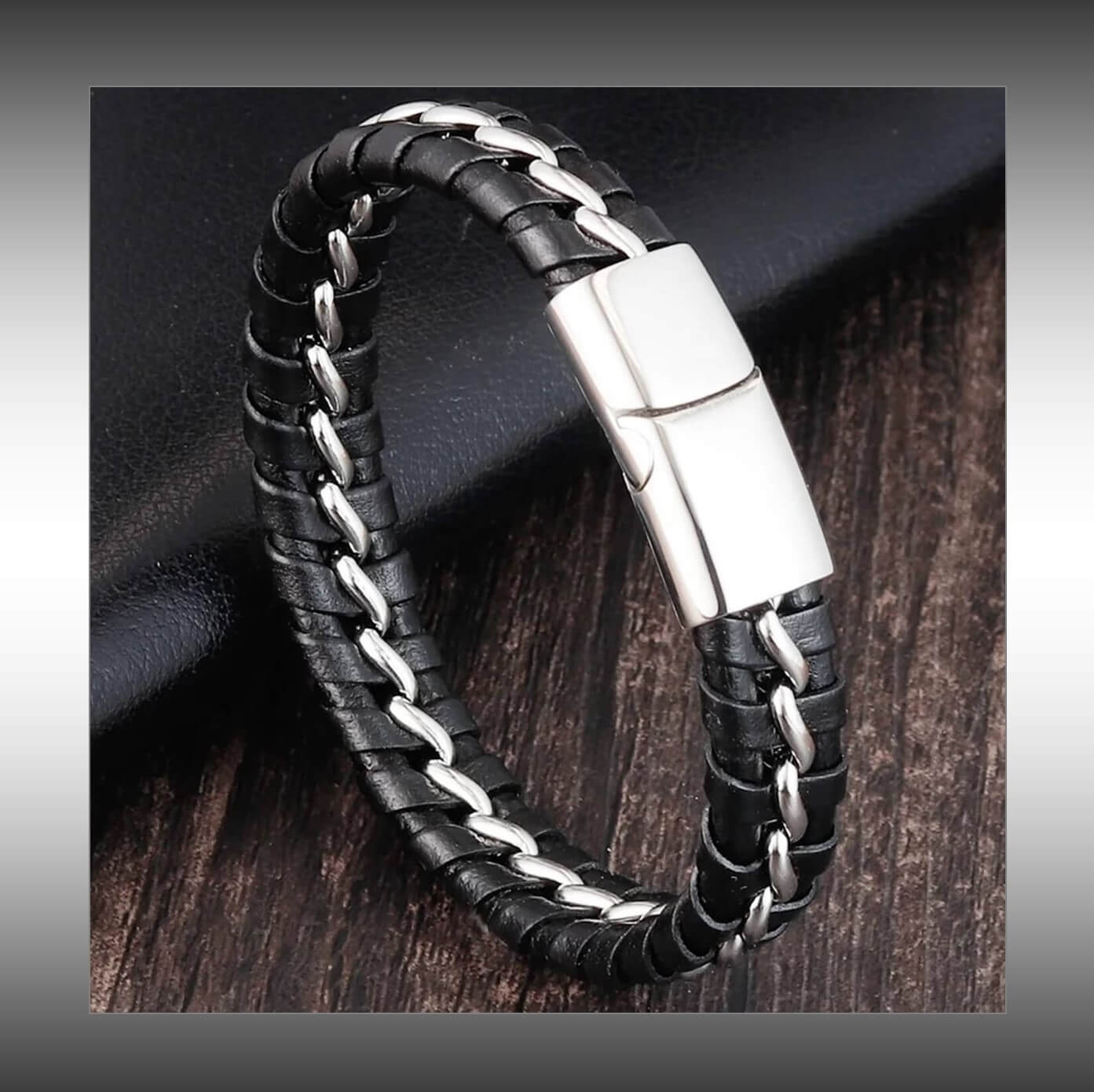 Mens Contra Leather Bracelet