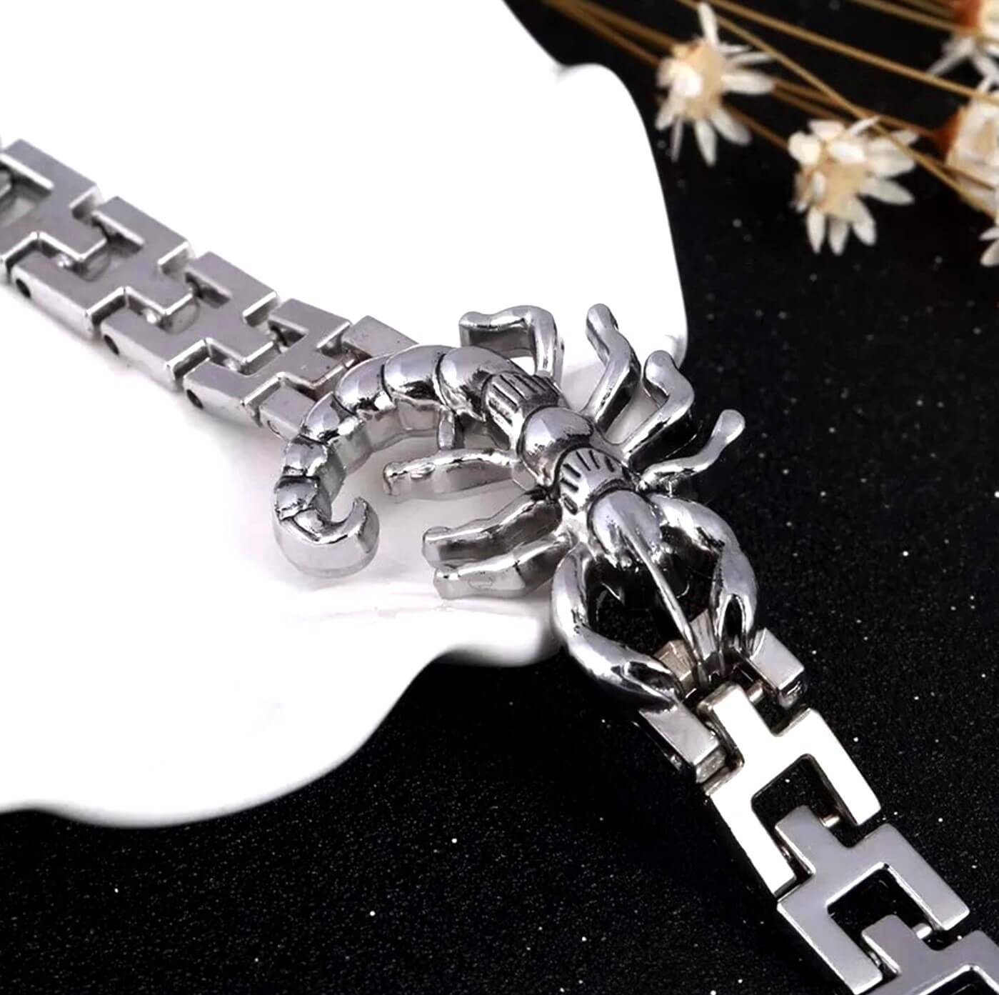 Unisex Interlinked Zodiac Scorpion Steel Cuff/Silver