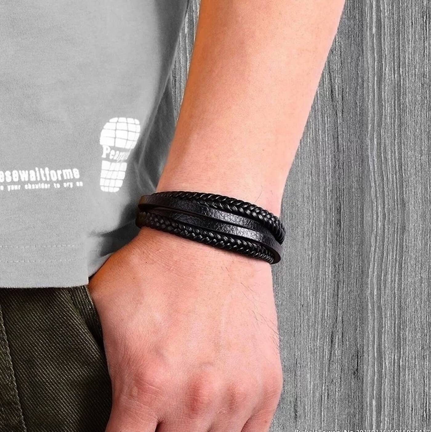 Mens Arrow Design Leather Bracelet
