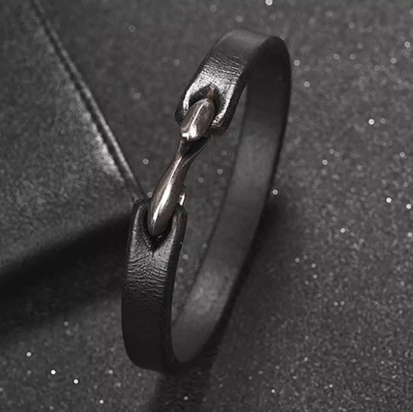 Unisex Leash Wristlet Band