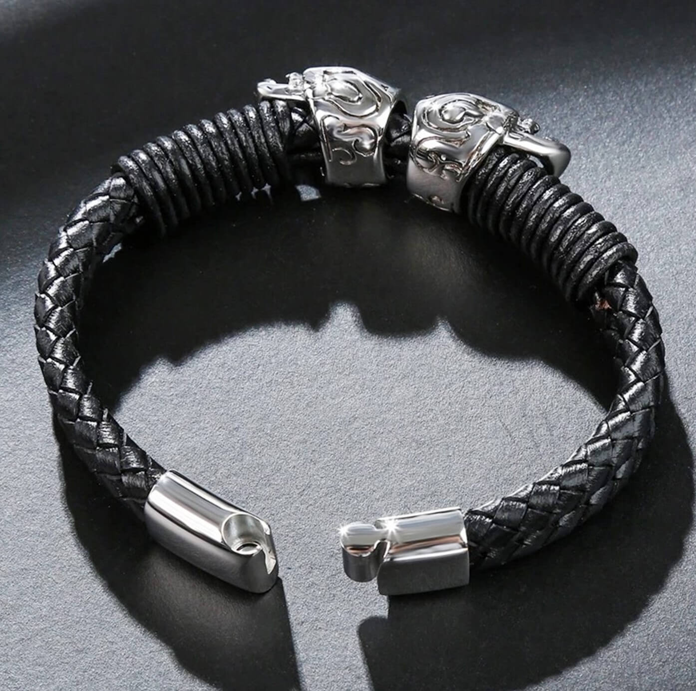 Maxilla Twin Skull Leather Bracelet