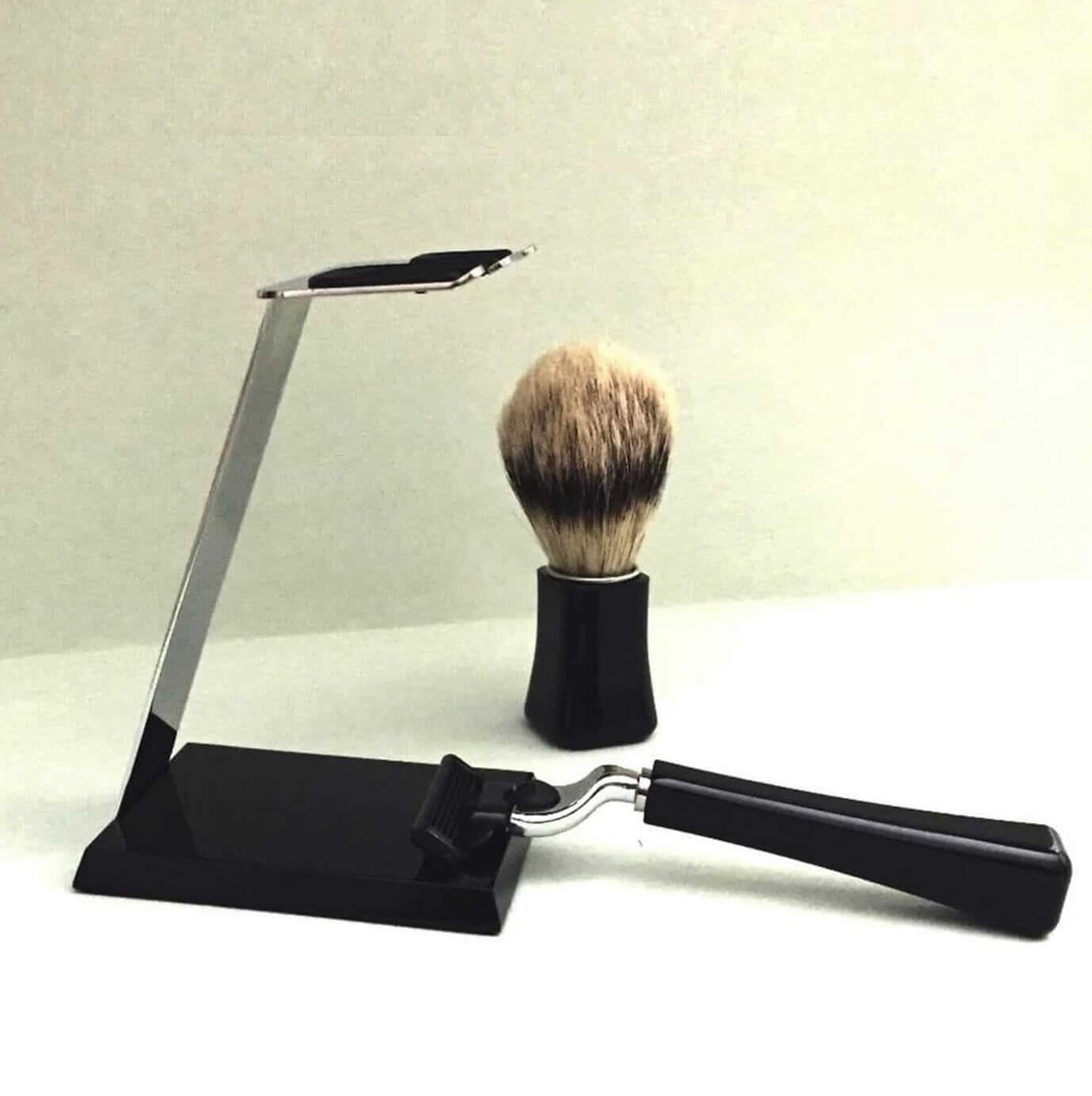 Comoy MAK3 Black Shave Set