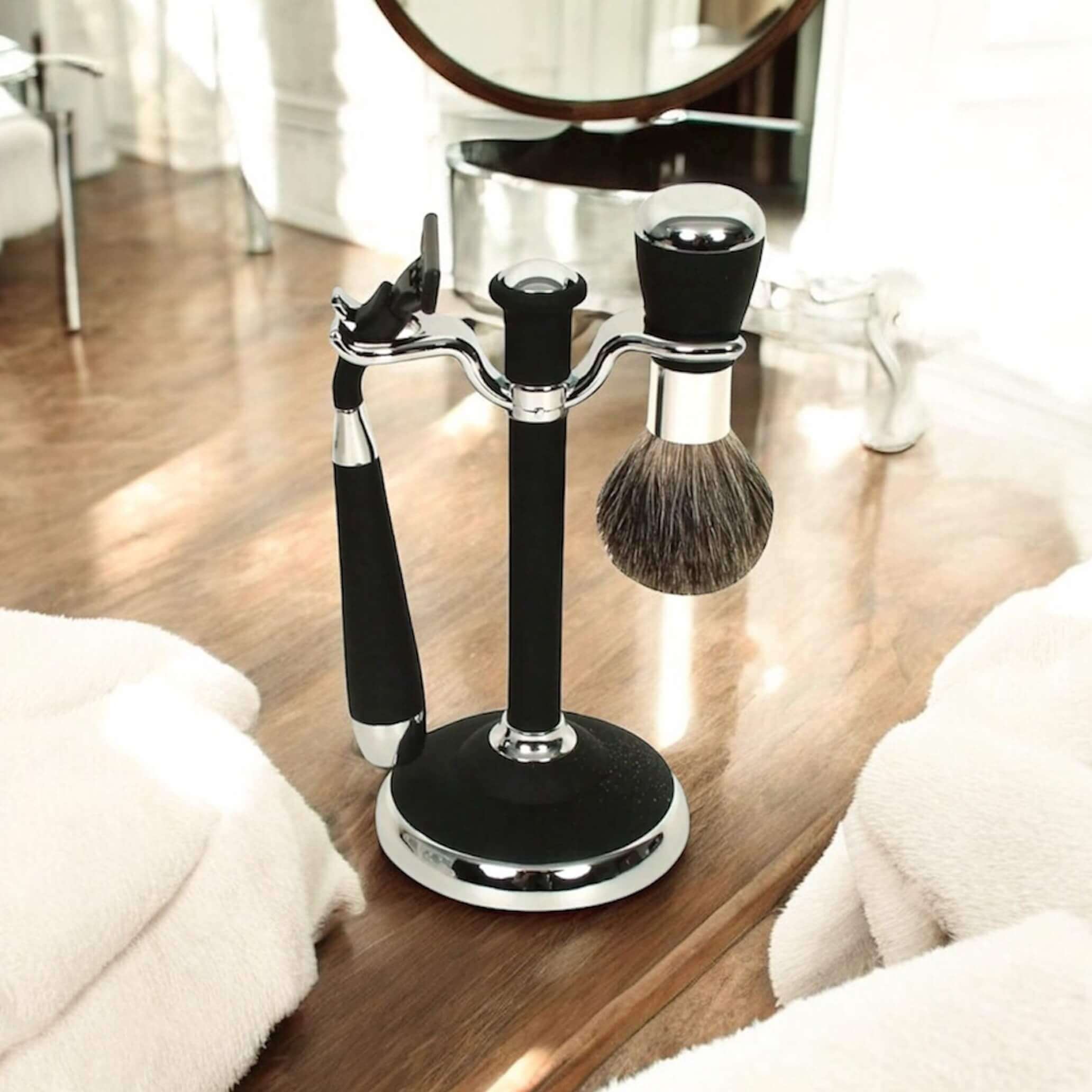 Comoy Mach3 Black/Chrome Shave Set