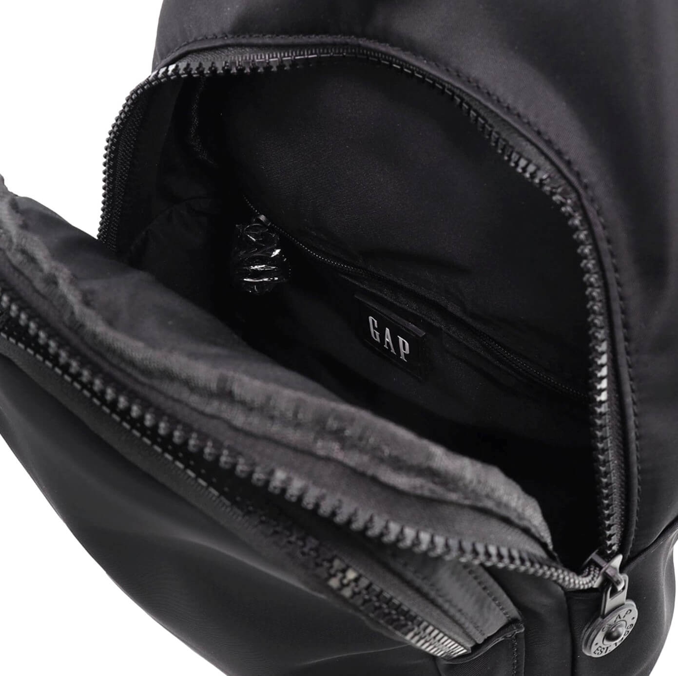 GAP Men's Nylon Sling Bag in Black