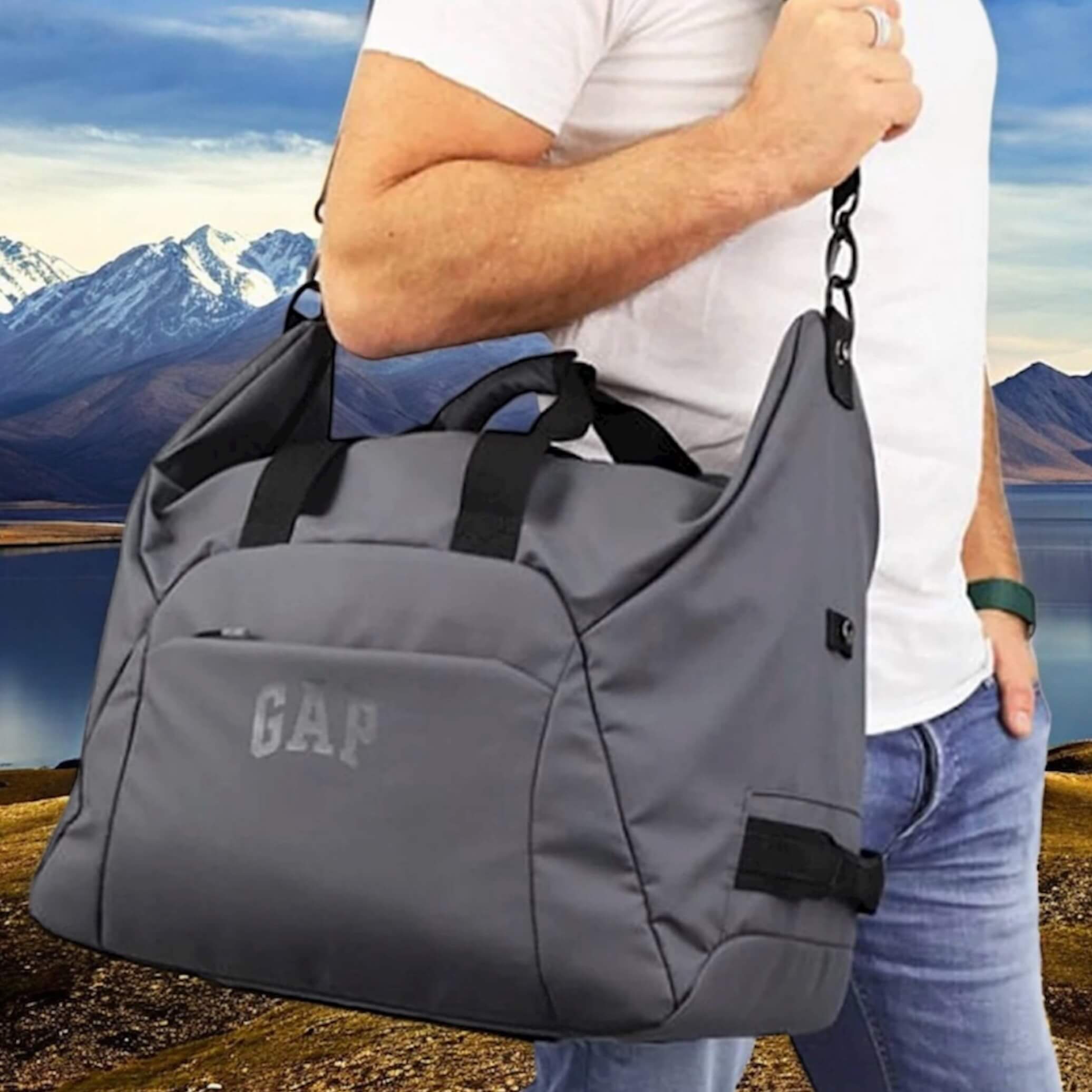 GAP Water Repellent Travel Bag in Charcoal