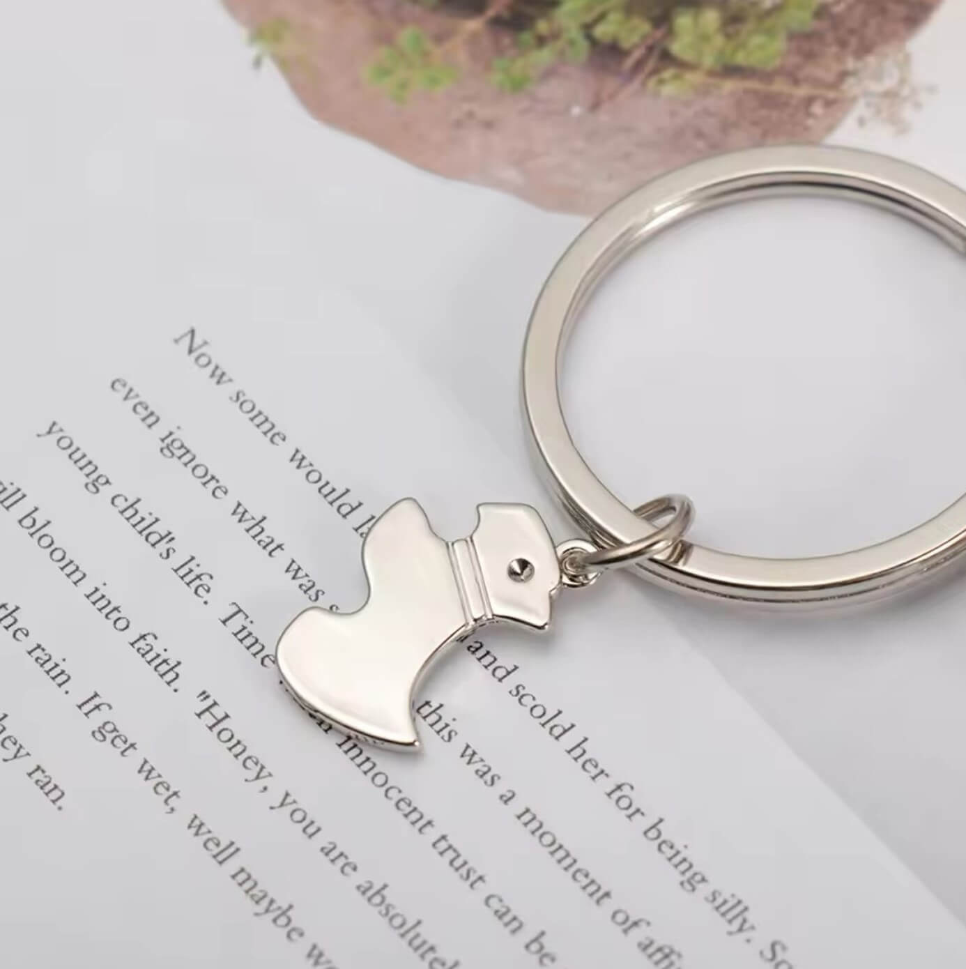 Dog and Bone Keyring Holder