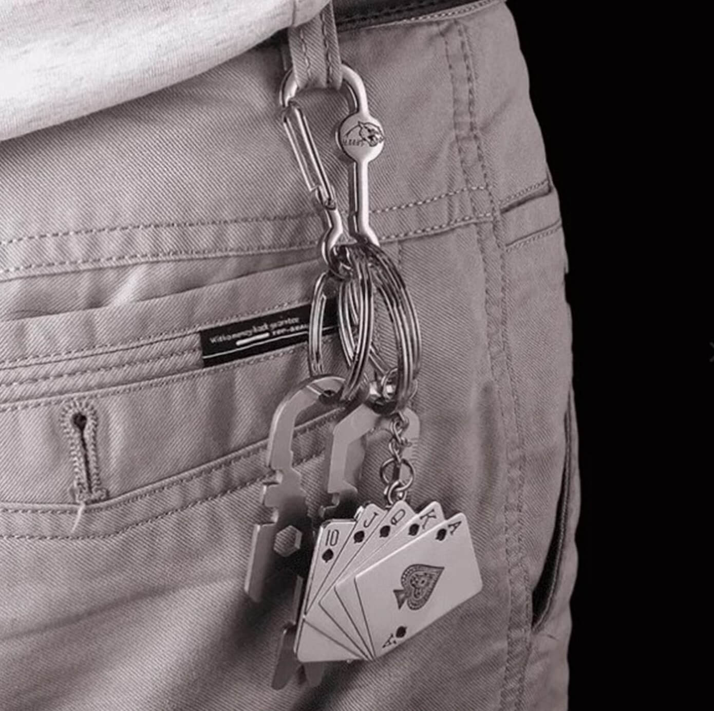 Straight Flush Black Cards Keyring Holder