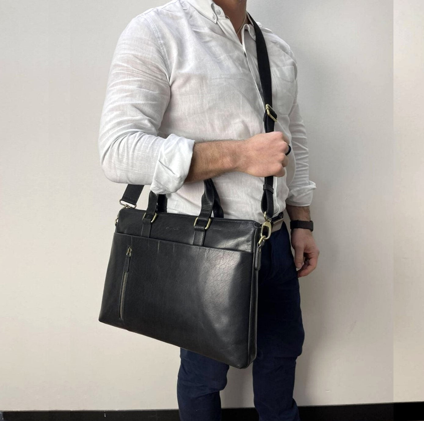 Pierre Cardin PC3621 Leather Business-Briefcase Bag/Black