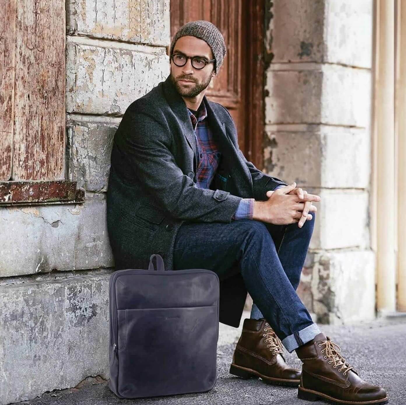 Pierre Cardin Men's Rustic Leather Backpack in Midnight