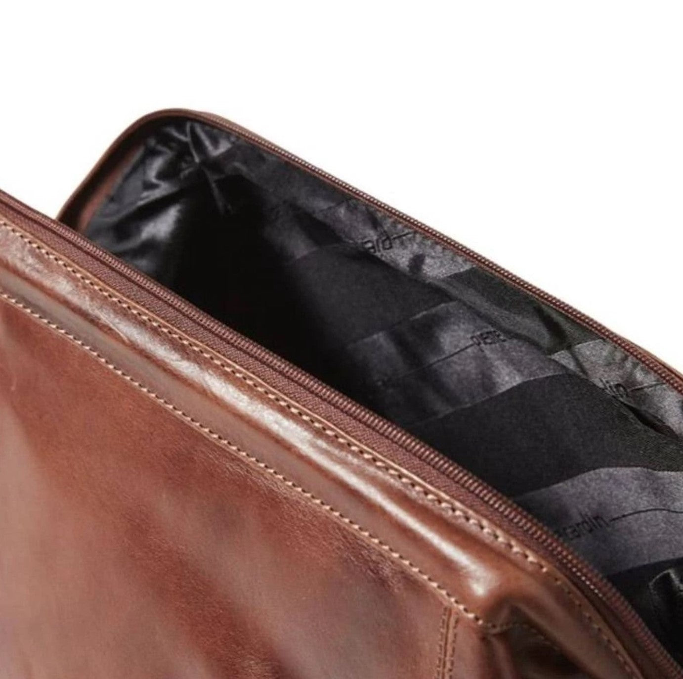 Pierre Cardin PC2803 Rustic Leather Toiletry Bag/Cognac