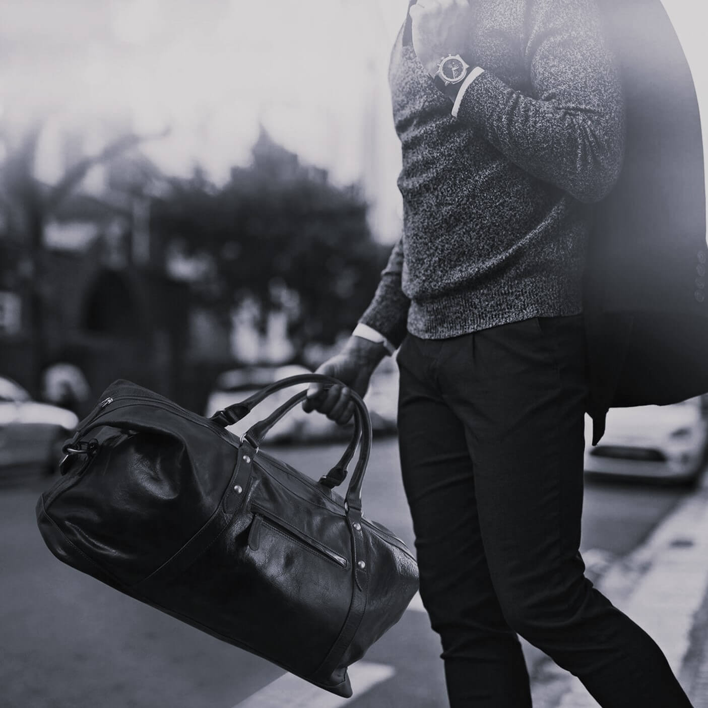 Pierre Cardin PC2824 Rustic Leather Travel-Overnight Bag/Black