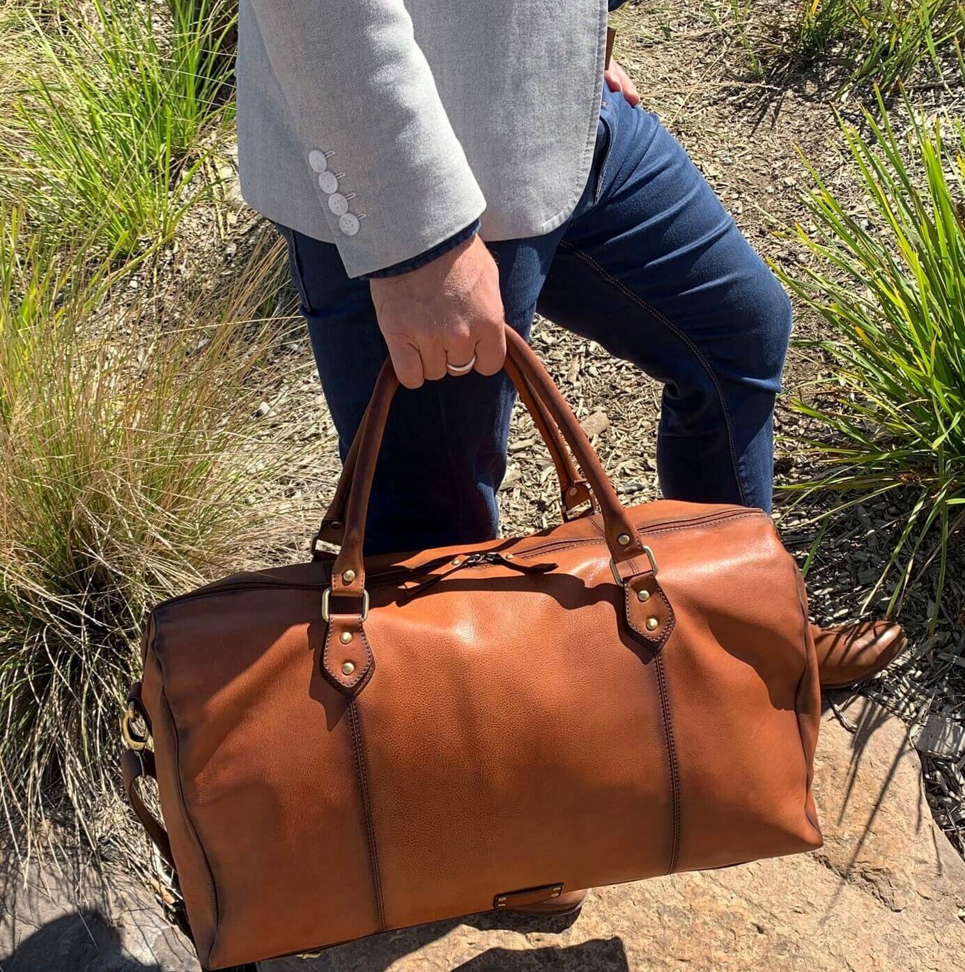 Pierre Cardin PC3335 Italian Leather Overnight-Travel Bag/Cognac