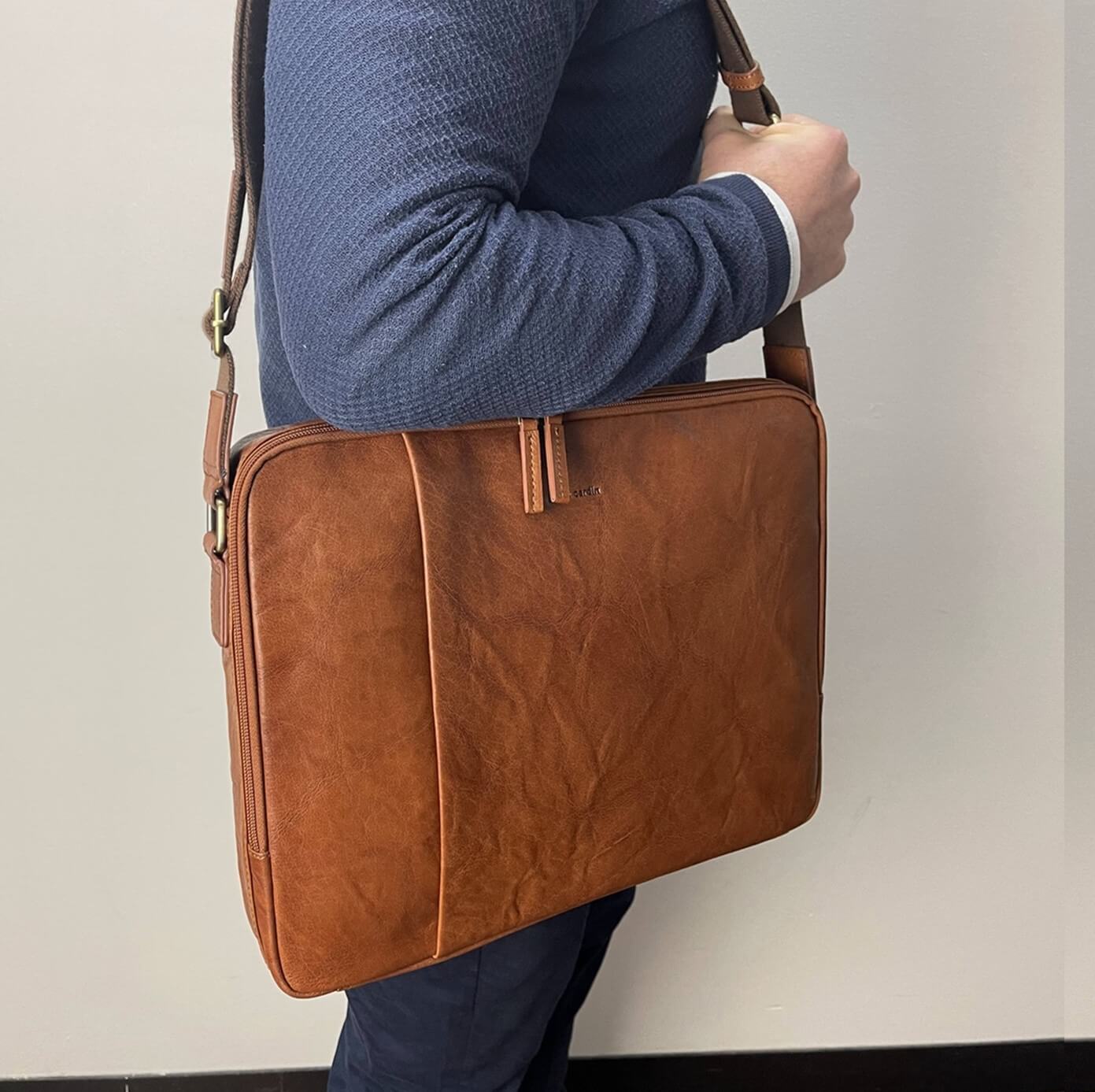 Pierre Cardin PC3593 Crumpled Leather Computer Bag/Tan