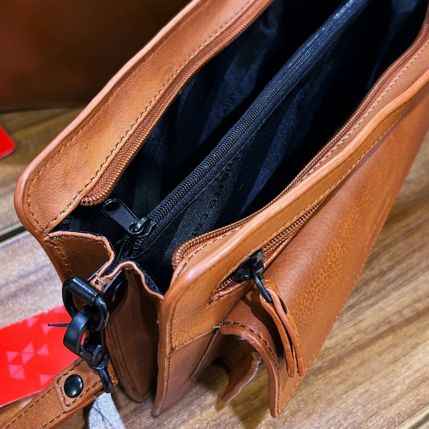 Pierre Cardin PC3875 Italian Leather Mens Organiser Bag/Cognac