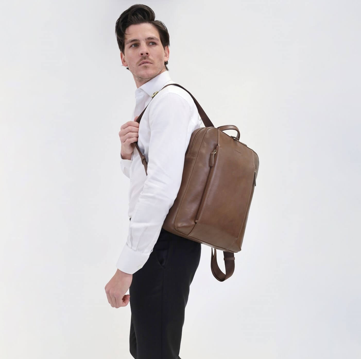 Pierre Cardin Men’s Leather Business-Laptop Backpack in Oak