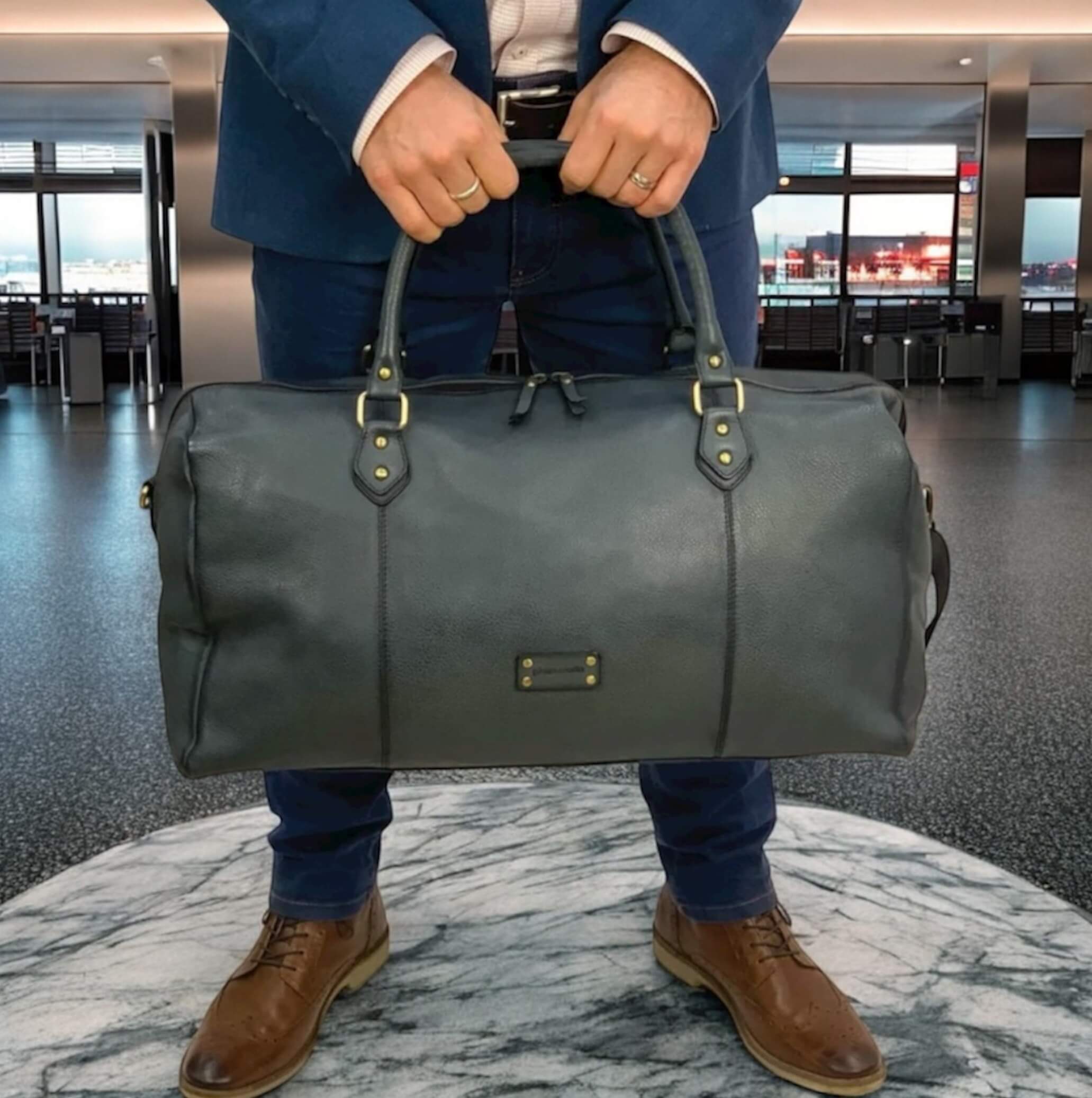 Pierre Cardin Men's Leather Travel Bag in BlacK