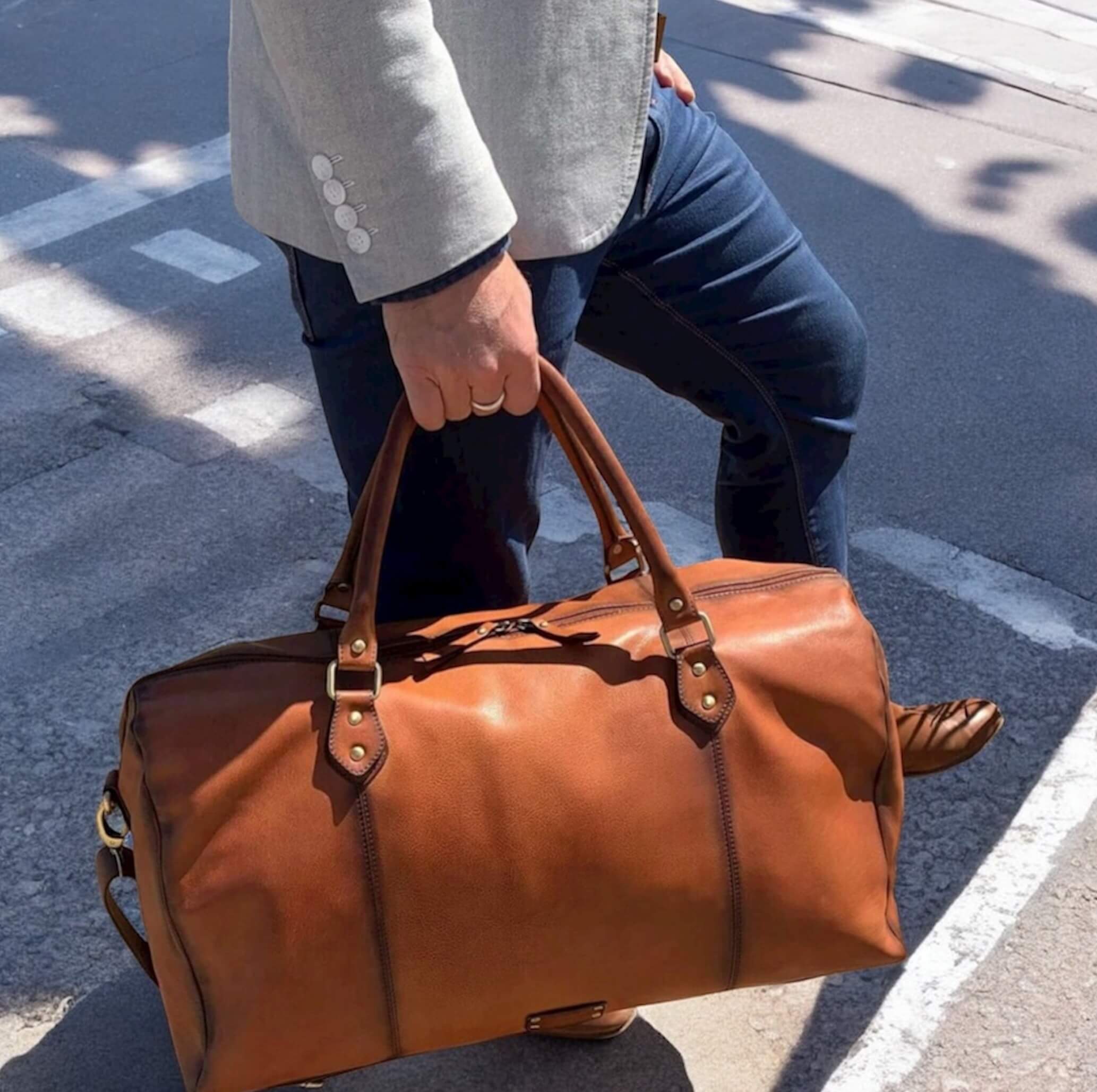 Pierre Cardin PC3335 Italian Leather Overnight-Travel Bag/Cognac