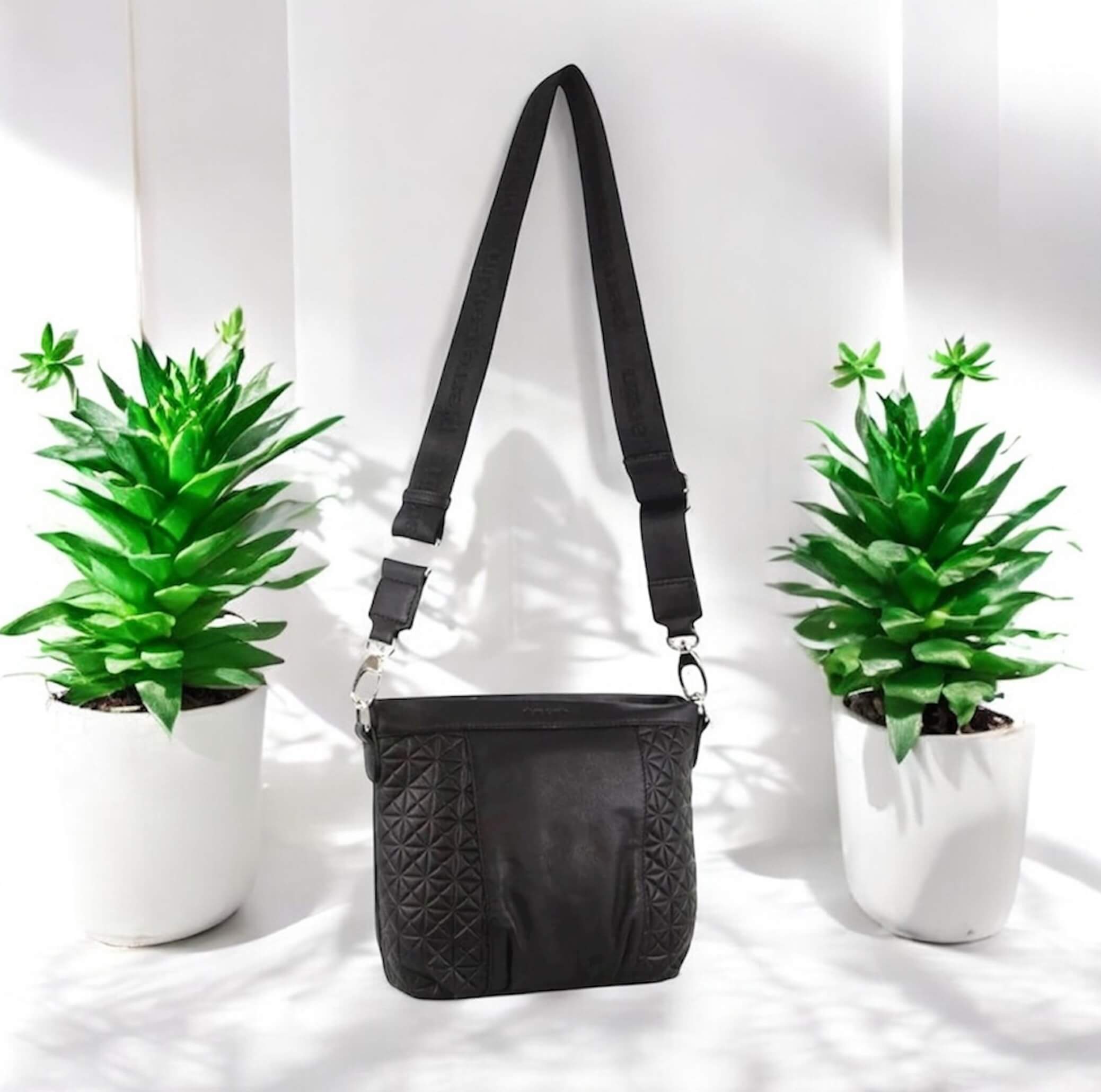 Pierre Cardin Black Leather Crossbody Bag with Webbing Strap