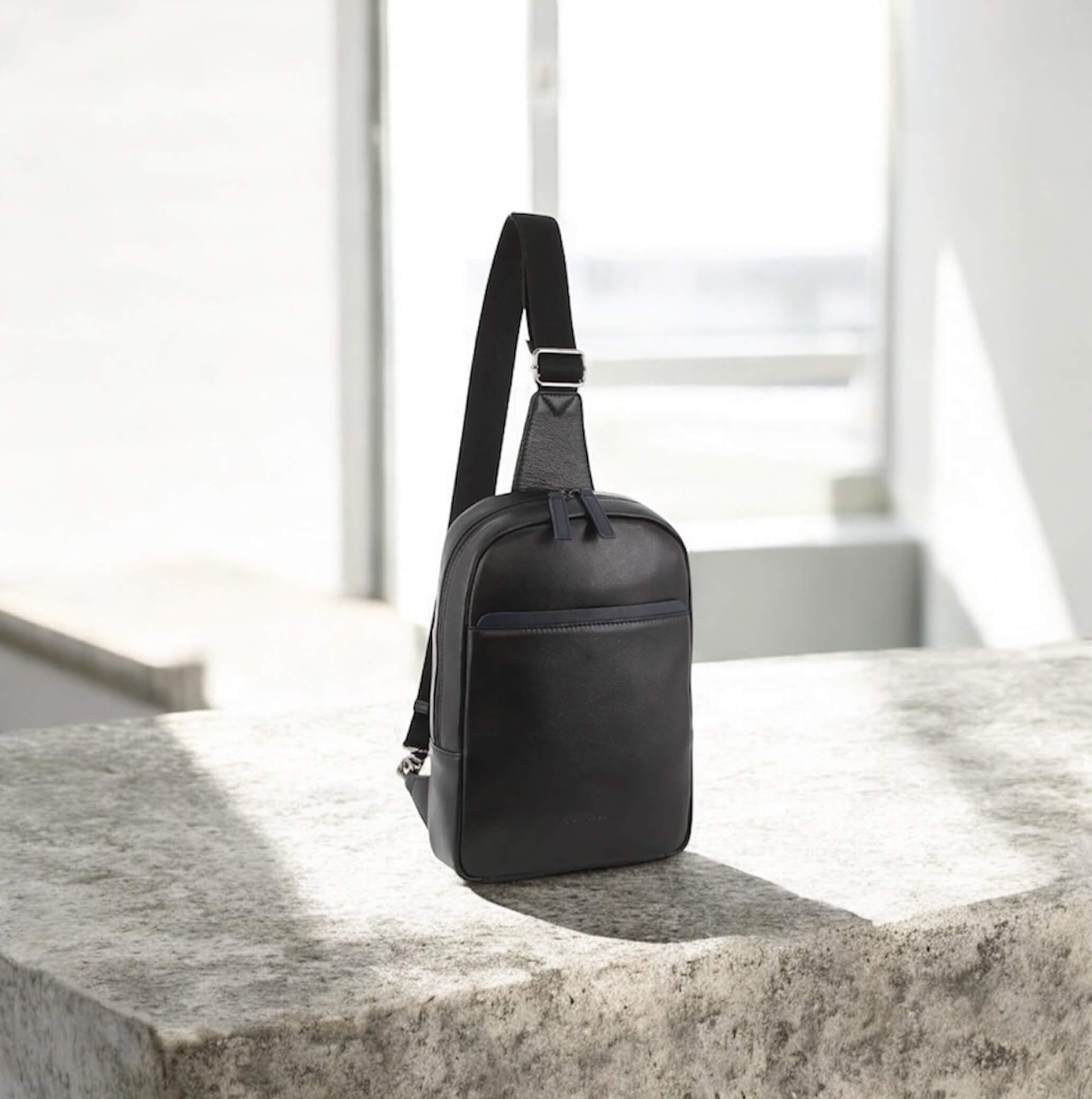 Pierre Cardin PC3825 Mens Leather 3-Way Sling Bag/Black-Navy