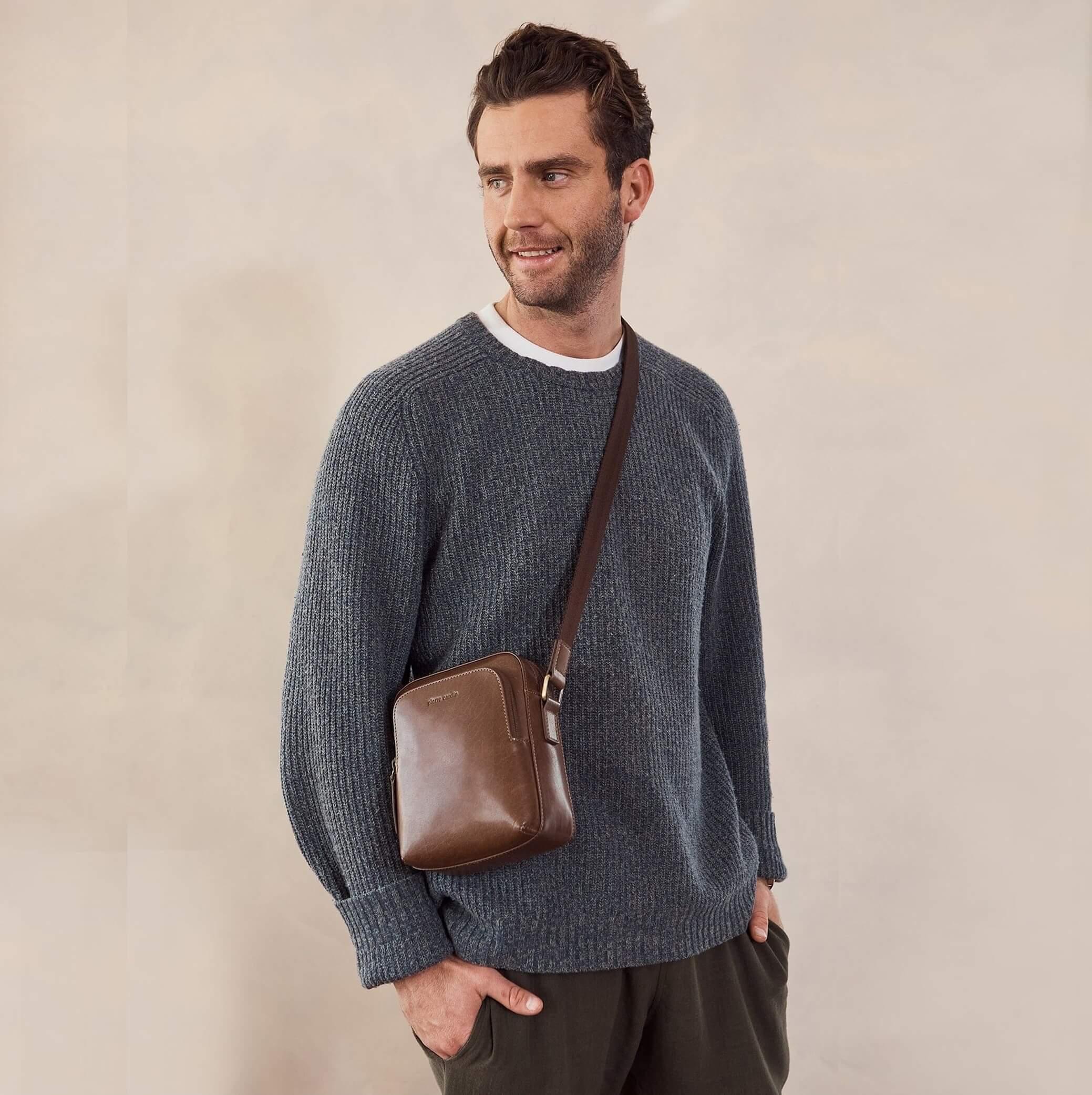 Pierre Cardin Mens Genuine Leather Classic Crossbody Bag in Oak