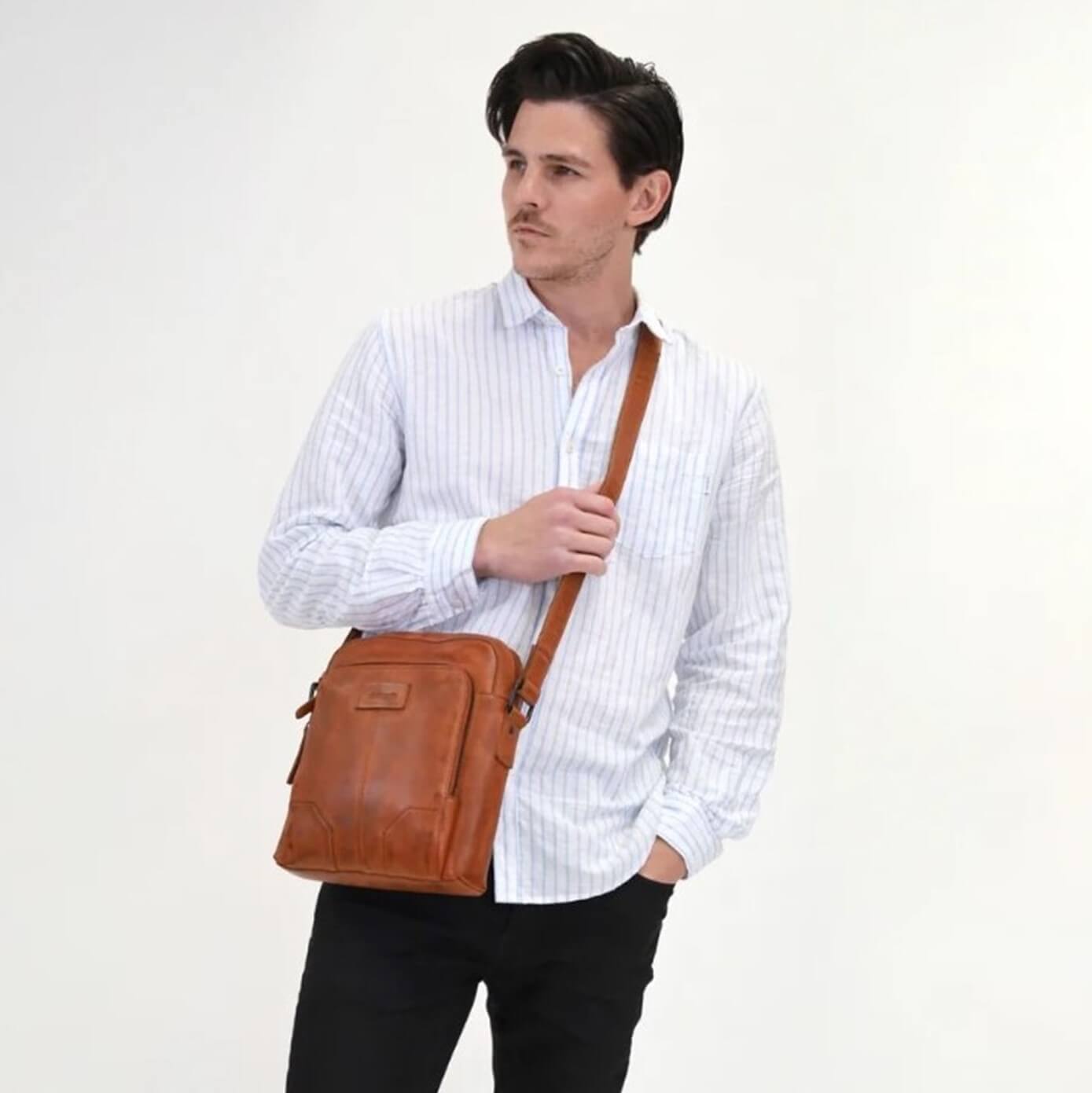 Pierre Cardin Men’s Rustic Leather Crossbody Bag in Cognac 