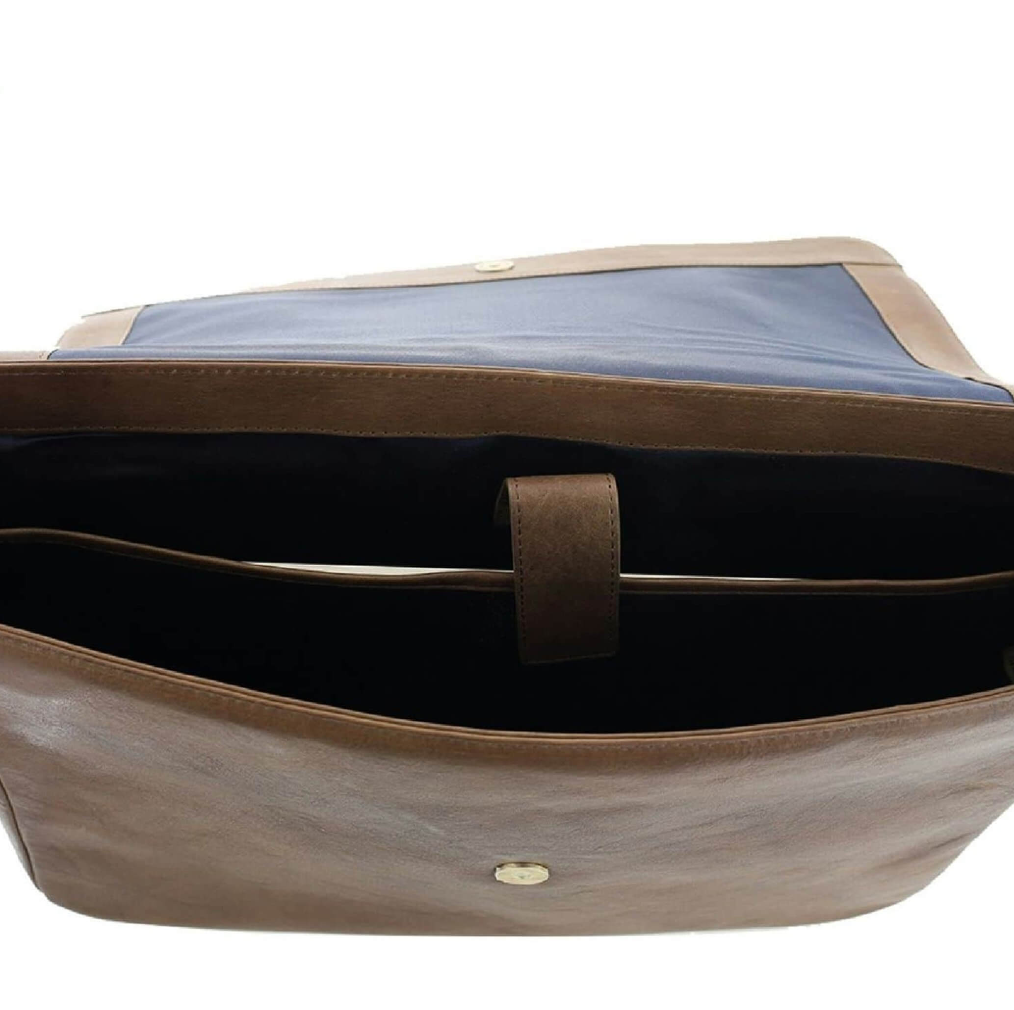 Pierre Cardin Mens Leather Messenger Bag in Oak