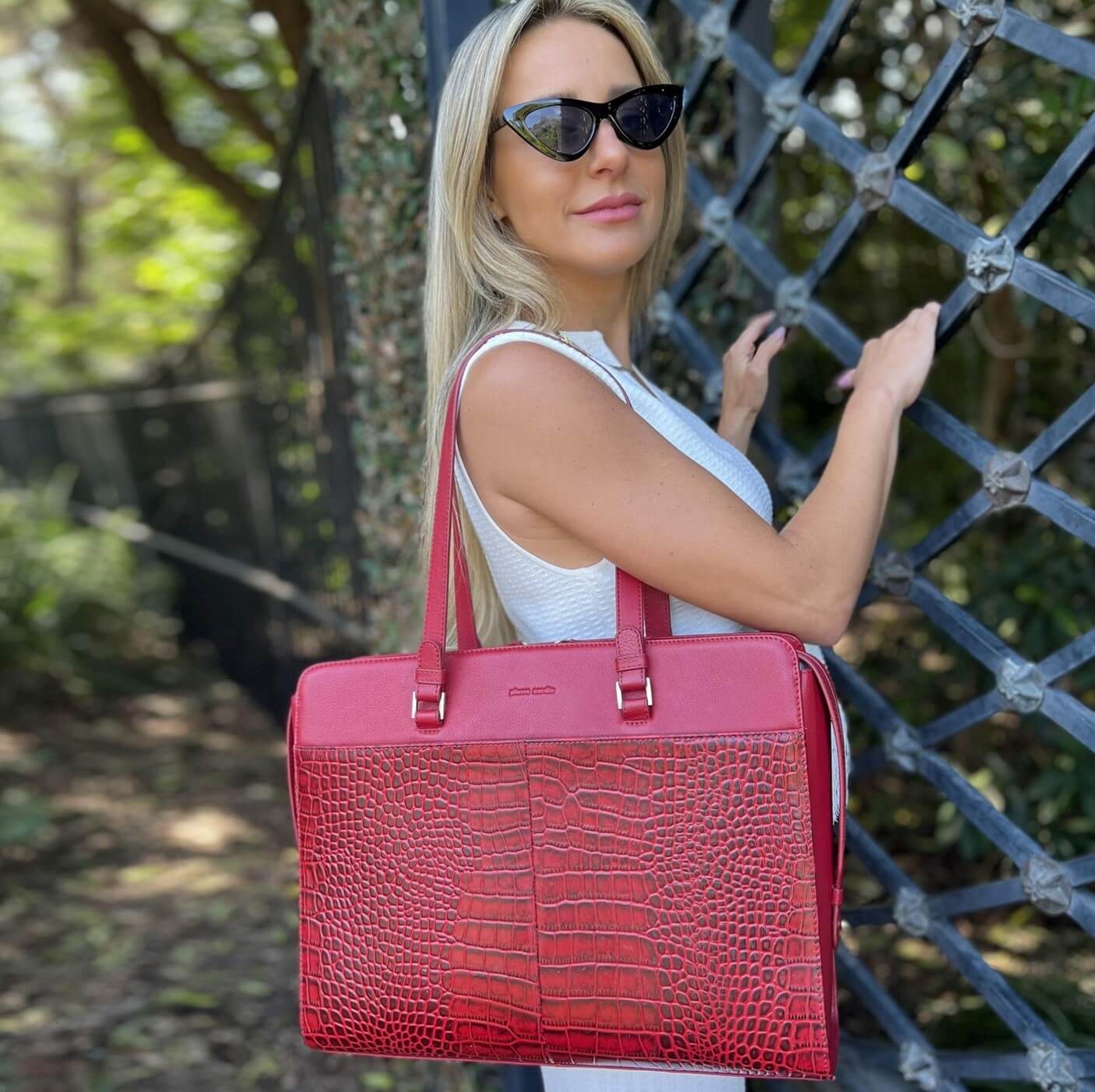 Pierre Cardin Ladies Croc-Embossed Leather Business-Laptop Bag in Red